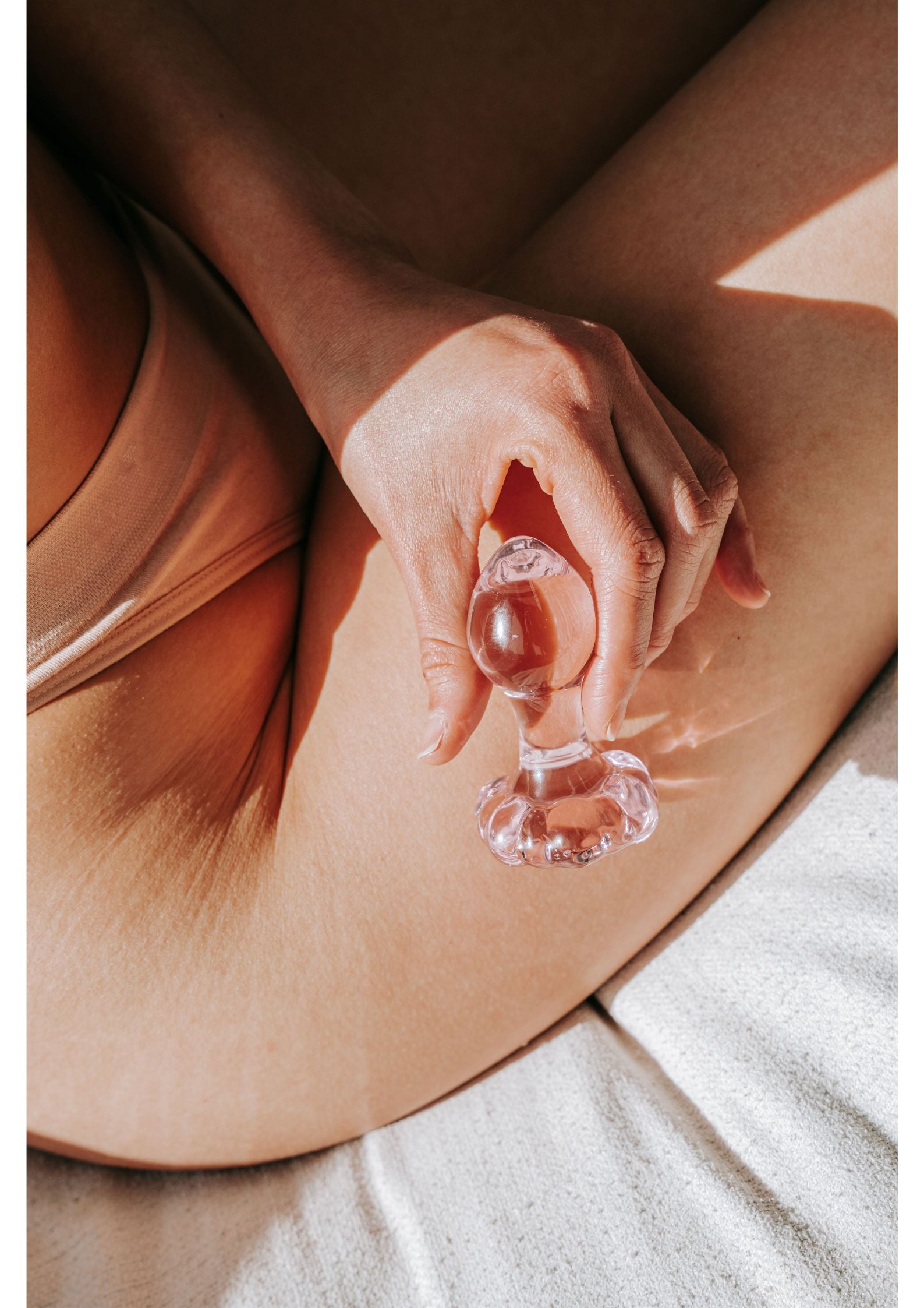 The Bloom - The Beginners Glass Butt Plug Yoni Pleasure Palace USA The Bloom - The Beginners Glass Butt Plug Yoni Pleasure Palace USA